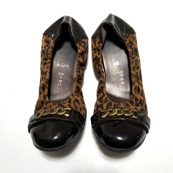 MEPHISTO Alison Leopard Print Suede Ballet Flats. Sz. 7.5. - Picture 2 of 11